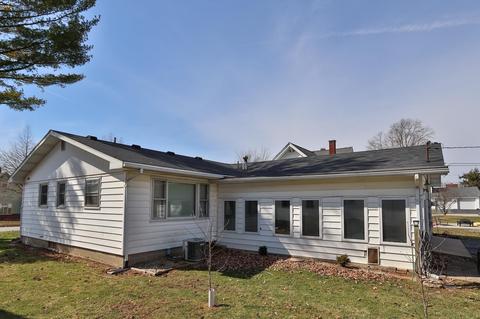 304 E Main St, Chalmers, IN 47929 photo 25