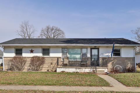 304 E Main St, Chalmers, IN 47929 photo 1