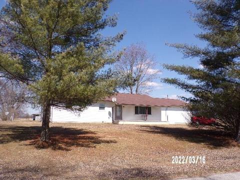 1641 E Martha Dr, Marion, IN 46952 photo 1