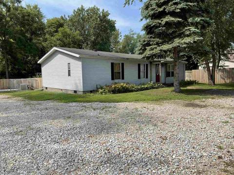 2839 E 1300, Syracuse, IN 46567 photo 2