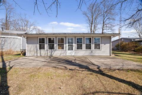 1435 E Conservation Dr, Princeton, IN 47670 photo 1