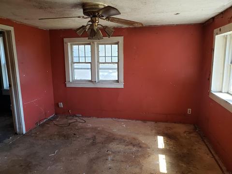 508 E Main St, Butler, IN 46721 photo 8