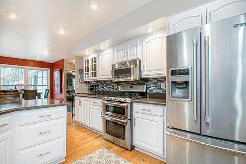 4370 E Fox Run Dr, Syracuse, IN 46567 photo 17