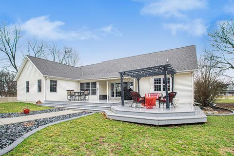 4370 E Fox Run Dr, Syracuse, IN 46567 photo 4