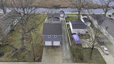 5901 E Pickwick Rd, Syracuse, IN 46567 photo 2