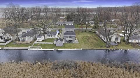 5901 E Pickwick Rd, Syracuse, IN 46567 photo 8
