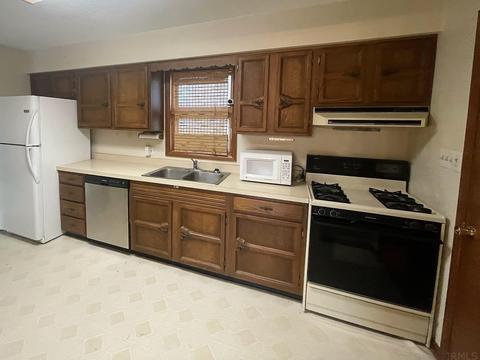 6461 E Cox Dr, Bloomington, IN 47408 photo 5