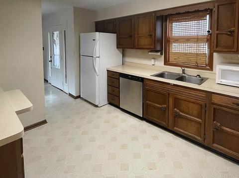 6461 E Cox Dr, Bloomington, IN 47408 photo 4