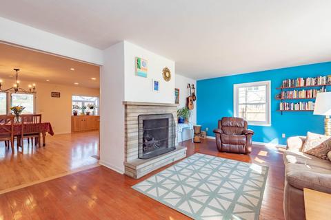 1406 S Nancy St, Bloomington, IN 47401 photo 3
