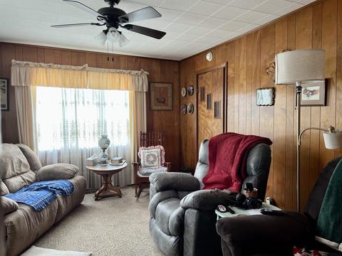 1104 Maple St, Mitchell, IN 47446 photo 6