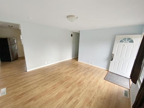 2811 S Limestone Dr, Bloomington, IN 47403 photo 3