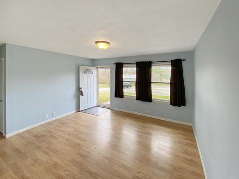 2811 S Limestone Dr, Bloomington, IN 47403 photo 4