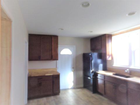 422 E 5th St, Peru, IN 46970 photo 3