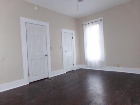 422 E 5th St, Peru, IN 46970 photo 6