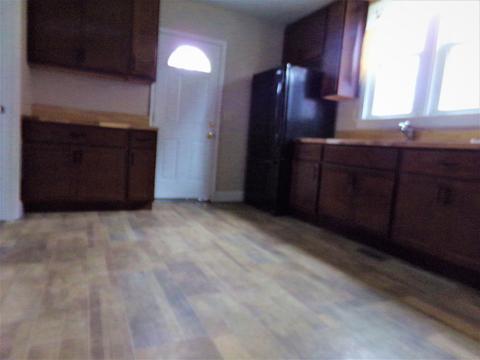 422 E 5th St, Peru, IN 46970 photo 4