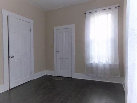 422 E 5th St, Peru, IN 46970 photo 9