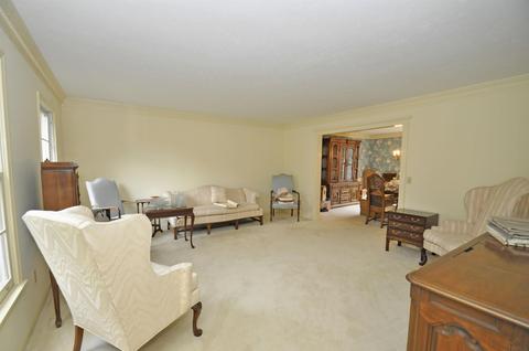 16987 Stonegate Ct, Granger, IN 46530 photo 4
