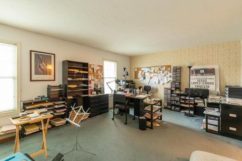 2628 E Covenanter Ct, Bloomington, IN 47401 photo 17