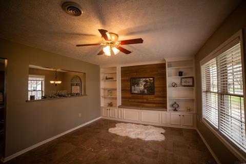 281 Hel Mar Dr, Mitchell, IN 47446 photo 4
