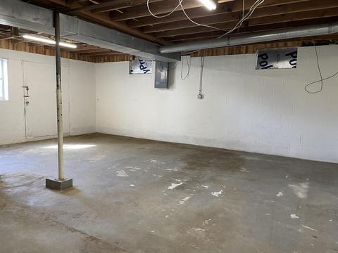 1233 Peerless Rd, Bedford, IN 47421 photo 15