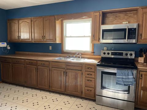 1233 Peerless Rd, Bedford, IN 47421 photo 4