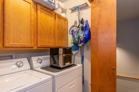 1809 E Thornton Dr, Bloomington, IN 47401 photo 13