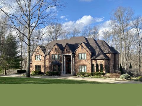 3715 E Commodore Trl, Bloomington, IN 47408 photo 1