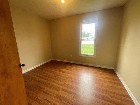 412 E 7th St, Brookston, IN 47923 photo 10