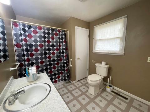 412 E 7th St, Brookston, IN 47923 photo 15