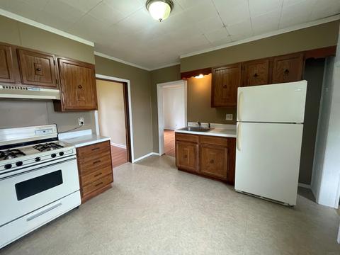 412 E 7th St, Brookston, IN 47923 photo 9