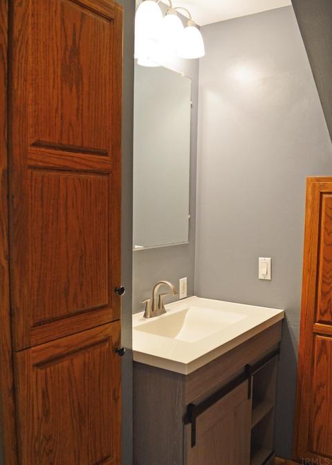 523 E Jefferson St, Fairmount, IN 46928 photo 13
