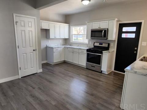 507 E Walnut St, Nappanee, IN 46550 photo 6