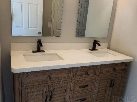 507 E Walnut St, Nappanee, IN 46550 photo 11