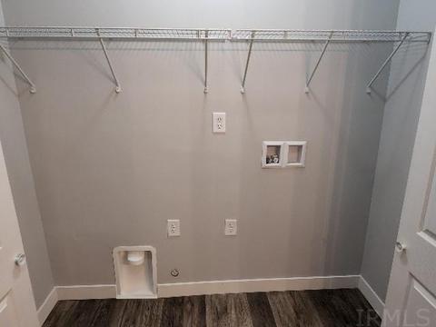 507 E Walnut St, Nappanee, IN 46550 photo 12