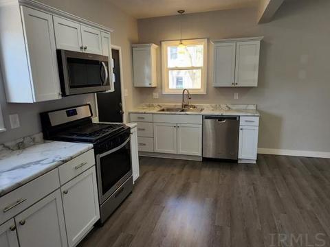 507 E Walnut St, Nappanee, IN 46550 photo 10