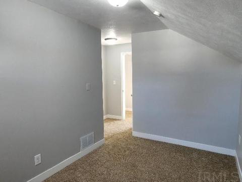 507 E Walnut St, Nappanee, IN 46550 photo 16