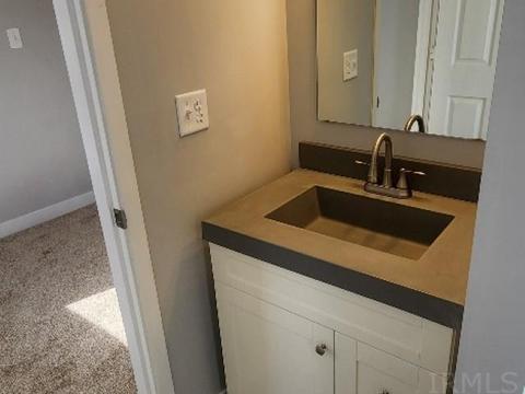 507 E Walnut St, Nappanee, IN 46550 photo 14