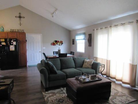 407 Heritage Dr, Delphi, IN 46923 photo 9