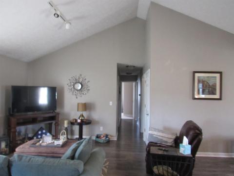 407 Heritage Dr, Delphi, IN 46923 photo 11
