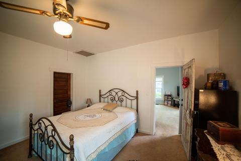 611 S 7th St, Mitchell, IN 47446 photo 9