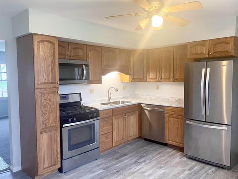 604 E Mill St, Ossian, IN 46777 photo 5