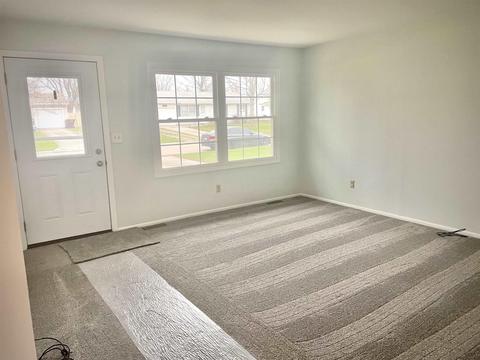 604 E Mill St, Ossian, IN 46777 photo 3