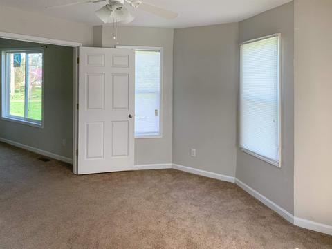 103 W Grissom Ave, Mitchell, IN 47446 photo 2