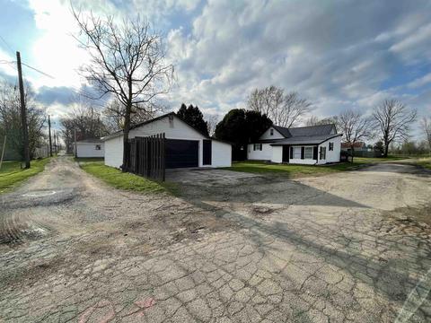 415 E Covell St, Garrett, IN 46738 photo 4