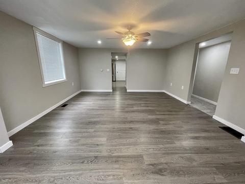 415 E Covell St, Garrett, IN 46738 photo 9