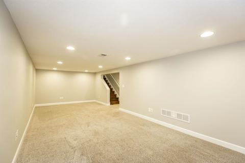 51900 Currant Rd, Granger, IN 46530 photo 16