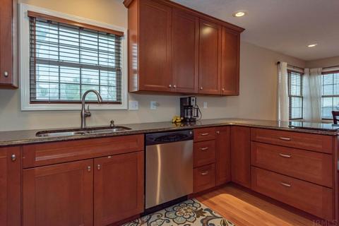 2428 E Canada Dr, Bloomington, IN 47401 photo 12