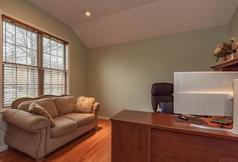 2428 E Canada Dr, Bloomington, IN 47401 photo 4