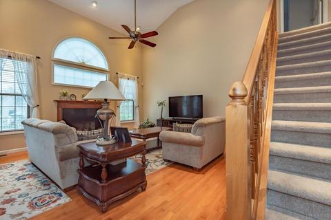 2428 E Canada Dr, Bloomington, IN 47401 photo 5