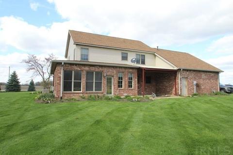 900 Red Oak Ln, Pendleton, IN 46064 photo 2